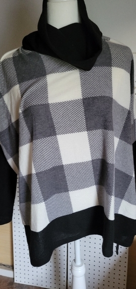 white birch Sweaters - White‎ Birch Size S cowl neck sweater Buffalo plaid